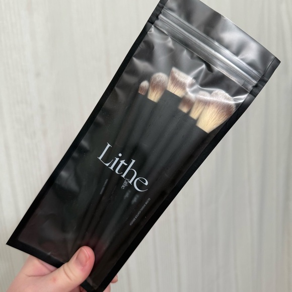 NEW‼️ Lithe Everyday 6 Piece Brush Set - Picture 3 of 5